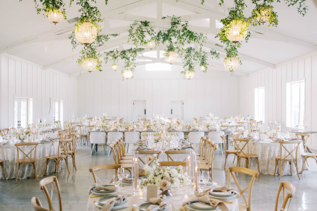 Columbus Wedding venue Magnolia Hill Farm reception