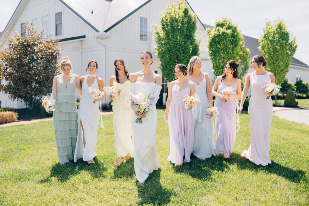 Romantic Magnolia Hill Farm wedding. Columbus Ohio Wedding venues