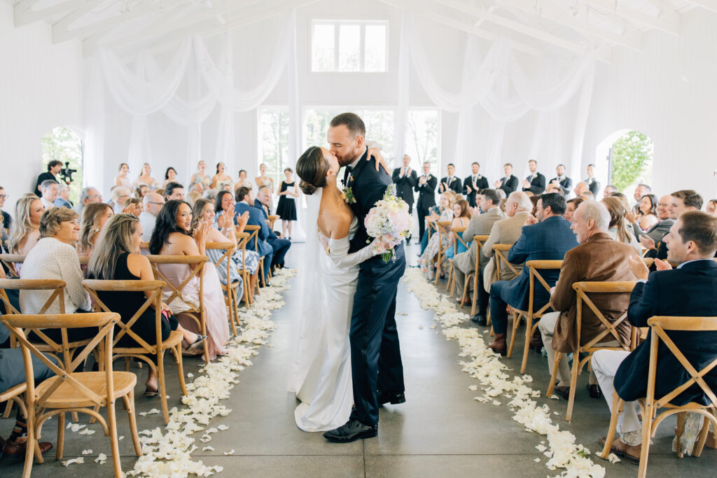 Romantic Magnolia Hill Farm wedding. Columbus Ohio Wedding venues