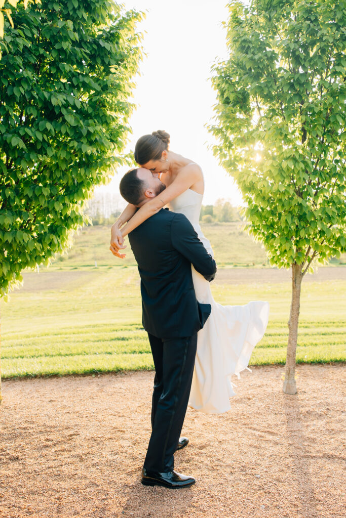 sunset photography bride and groom wedding