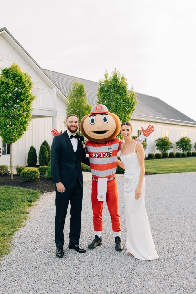 Romantic Magnolia Hill Farm wedding. Brutus Buckeye Wedding.