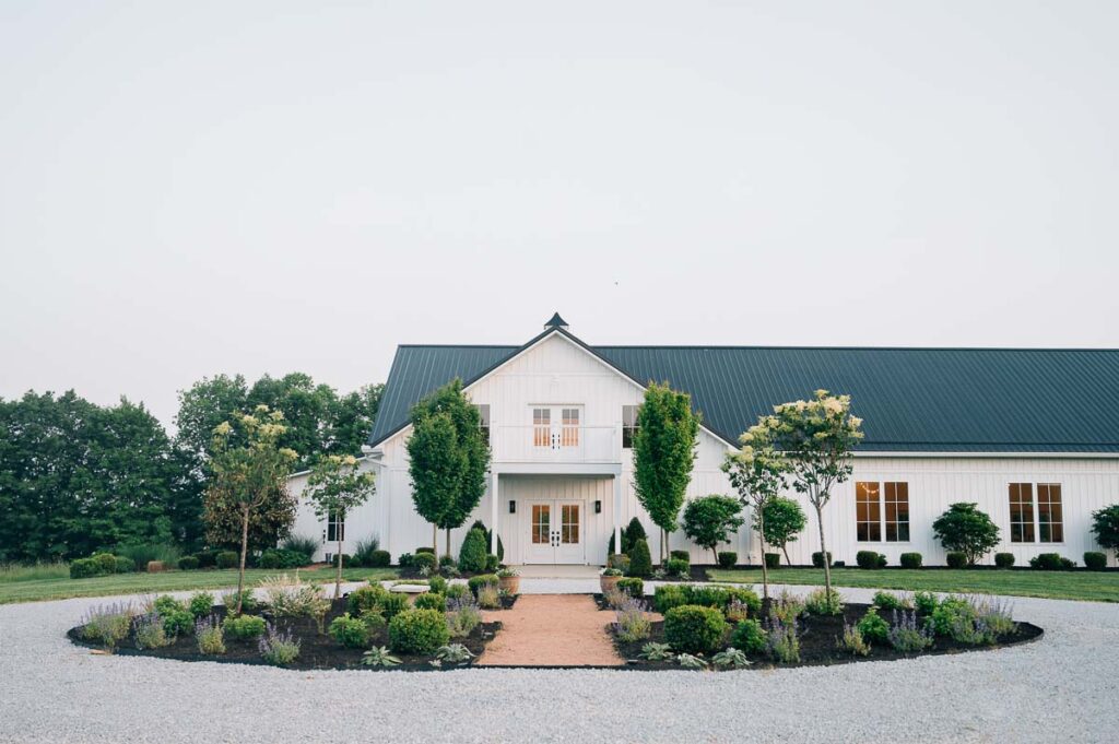 Columbus Ohio Wedding venue Magnolia Hill Farm