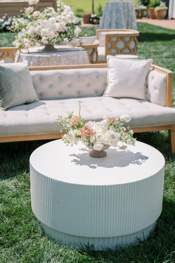 Magnolia hill farm wedding venue Columbus cocktail lounge